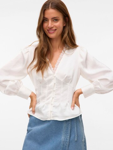 T-shirt 'VMRita' VERO MODA en blanc