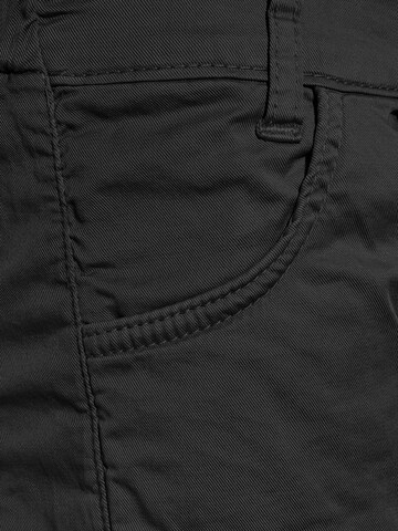 Tapered Pantaloni di BLUE EFFECT in nero