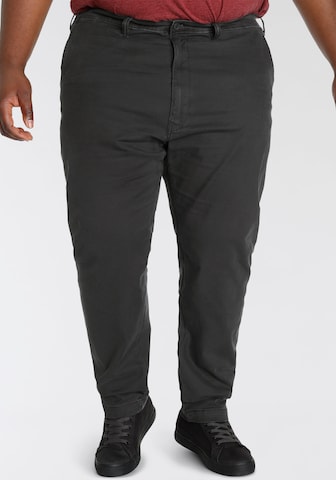 Levi's® Big & Tall Tapered Chinohose 'XX STD Tapered Chino B&T' in Schwarz: predná strana