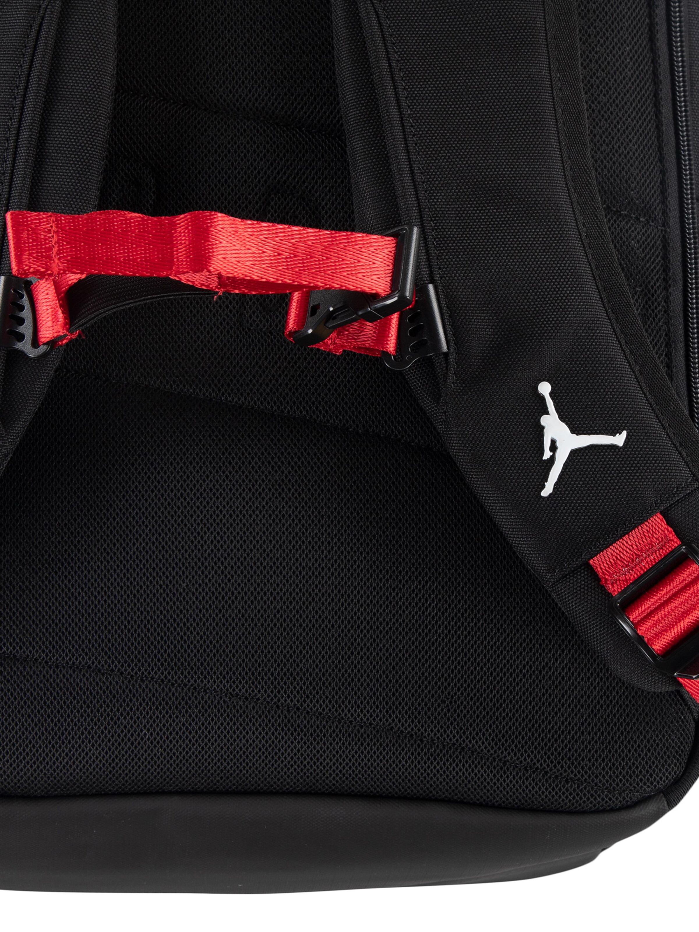 Jordan Batoh - Čierna