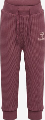 Hummel Regular Workout Pants in Red: front