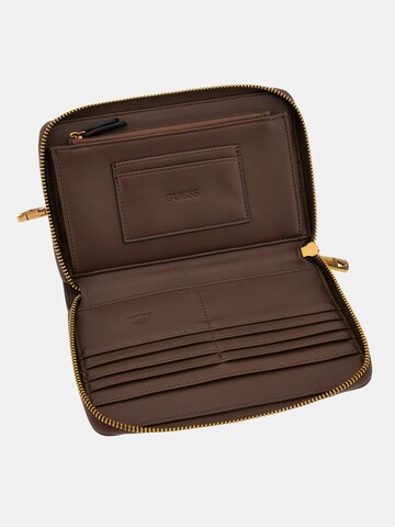 GUESS Portemonnaie 'Milano' in Beige