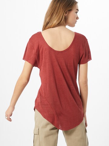 Farina Opoku T-Shirt 'Amber' in Rot