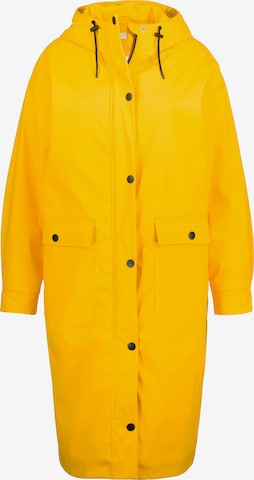 Studio Untold Raincoat in Yellow: front