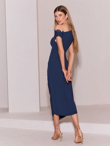 Lipsy - Vestido em azul