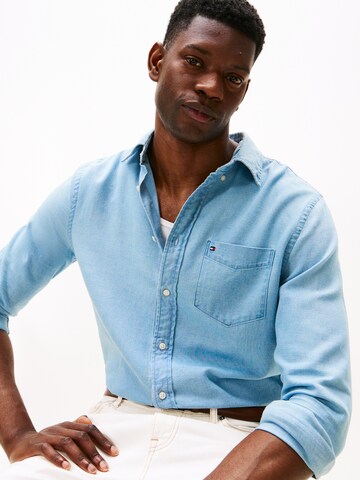 TOMMY HILFIGER Regular fit Button Up Shirt in Blue