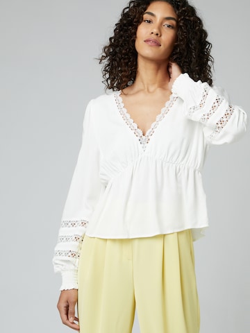 Guido Maria Kretschmer Collection Blouse 'Floriane' in White: front