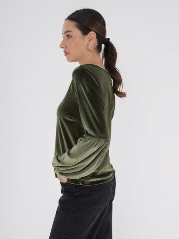 FRESHLIONS Blouse 'SANIA' in Groen