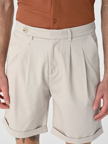Antioch Regular Bügelfaltenhose in Grau