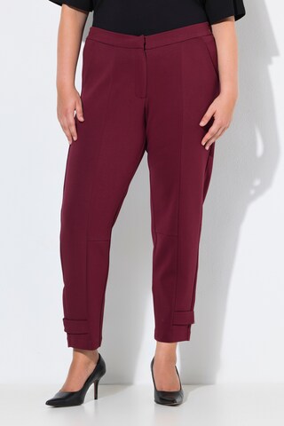 Ulla Popken Tapered Broek in Rood: voorkant