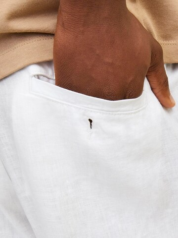 Loosefit Pantalon chino 'Karl Lawrence' JACK & JONES en blanc