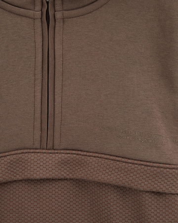 WE Fashion Sweatshirt in Brown