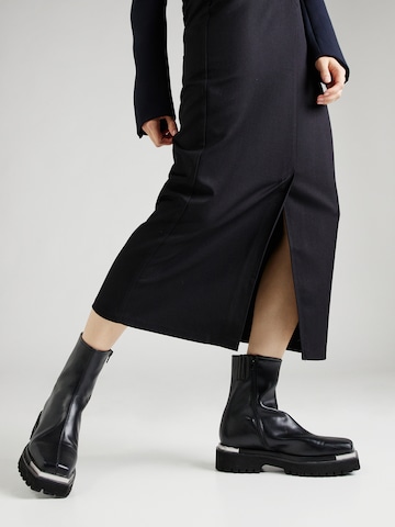 Monki Skirt in Black