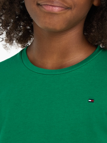 T-Shirt 'ESSENTIAL' TOMMY HILFIGER en vert