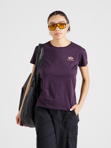 ALPHA INDUSTRIES Футболка в Лиловый: спереди