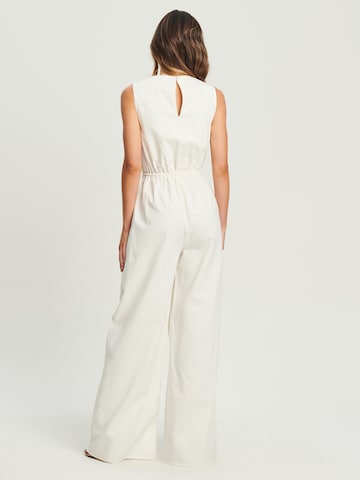 Tussah Ολόσωμη φόρμα 'CHARLI' σε λευκό: πίσω