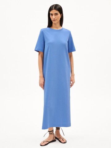 Robe ARMEDANGELS en bleu