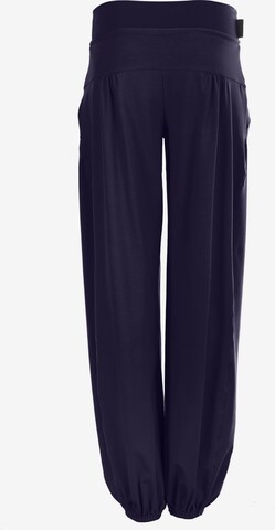 Winshape Ohlapna forma Športne hlače 'WTE3' | modra barva