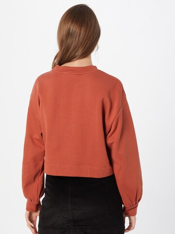 Aligne - Sweatshirt 'Barushka' em vermelho