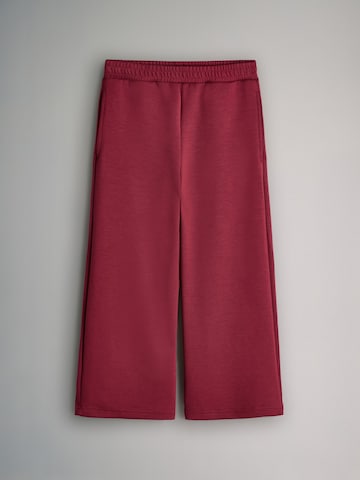 The Set Sweatsuit in Red