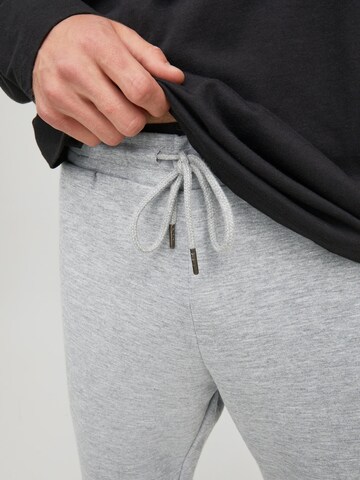 JACK & JONES Tapered Hose 'WILL' in Grau