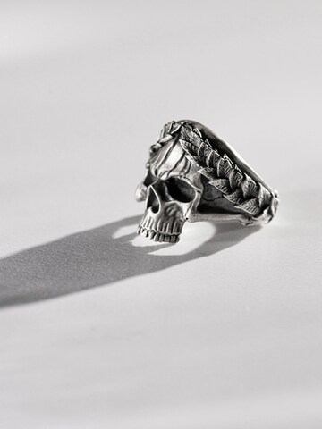 REYTEL Ring 'SKULL IN A WREATH' in Silber