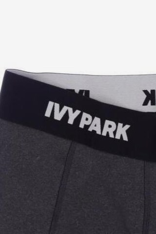 Ivy Park Shorts XXS in Grau