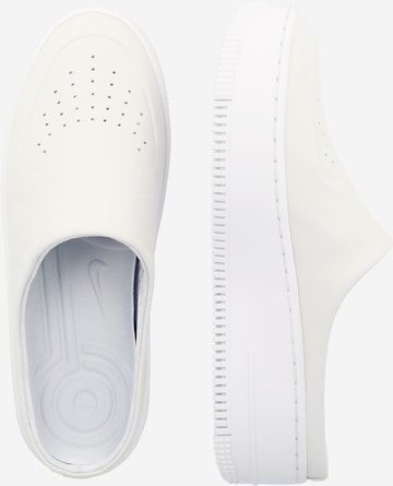 balts Nike Sportswear Brīvā laika apavi bez aizdares 'AF1 LOVER XX'