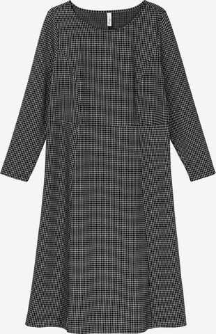 Robe SHEEGO en gris : devant