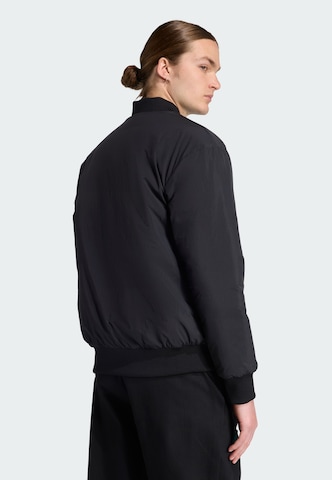 ADIDAS ORIGINALS Trainingsjack 'FC Liverpool Terrace Icons' in Zwart