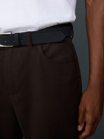 Next Обычный Брюки-чинос в Коричневый