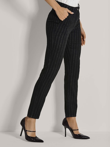 MADELEINE Tapered Broek in Zwart