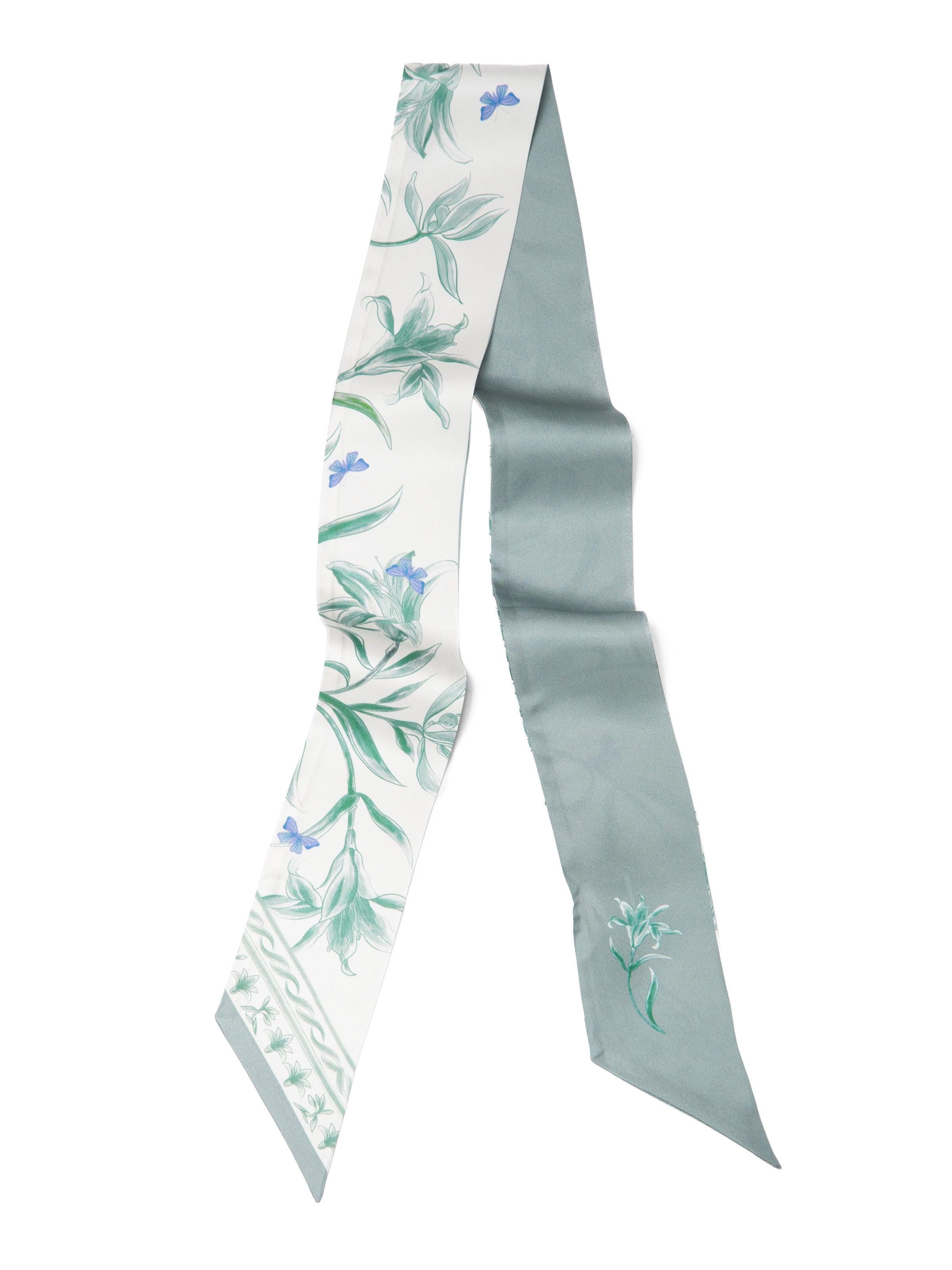 MayTree Sjaal 'Seidenbandeau Twillseide beidseitig, Taglilie 7 x 116 cm' in Groen: voorkant