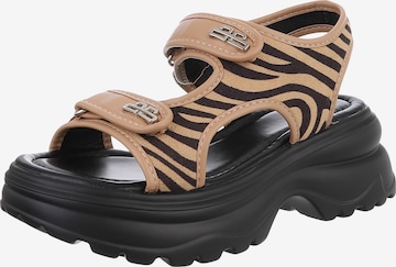 Ital-Design Hiking Sandals in Beige: front