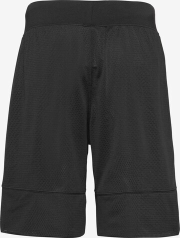 EA7 Emporio Armani Loosefit Shorts 'Legacy' in Schwarz