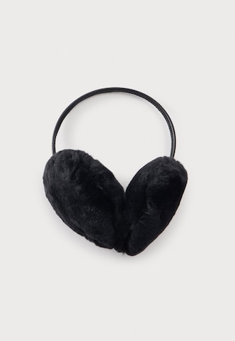 UGG Earmuffs in Black