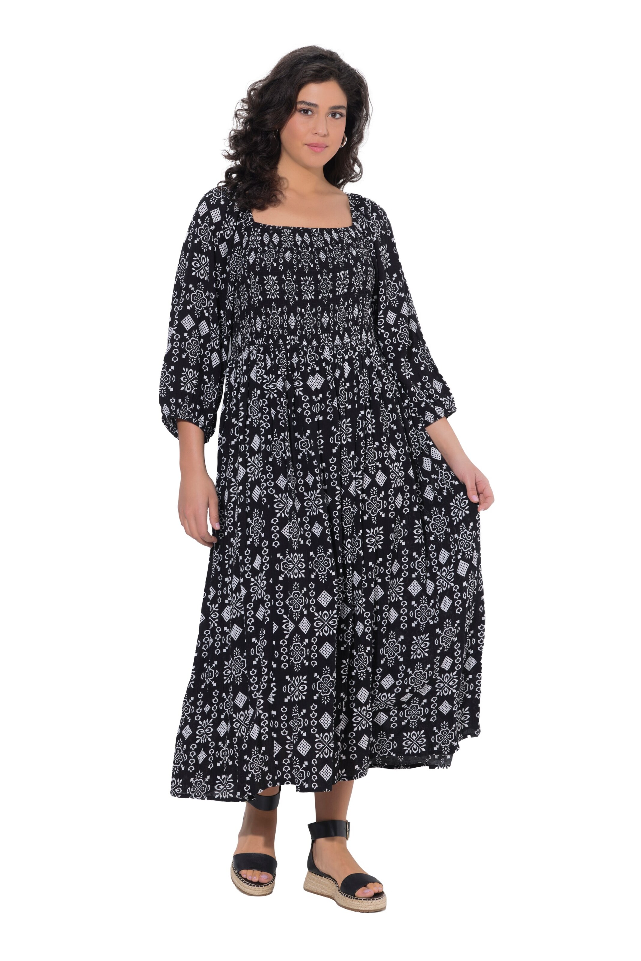 Ulla Popken Jurk in Zwart: voorkant