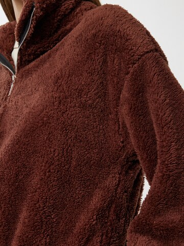 Happiness İstanbul Пуловер в кафяво