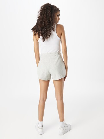 GAP Regular Shorts in Grau