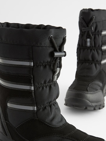 Next Snowboots in Schwarz