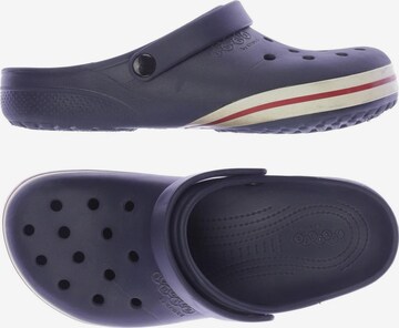 Crocs Sandals & Slippers in 43,5 in Blue: front