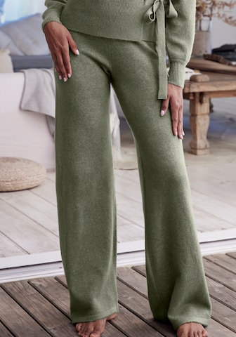 LASCANA - Pierna ancha Pantalón en verde: frente