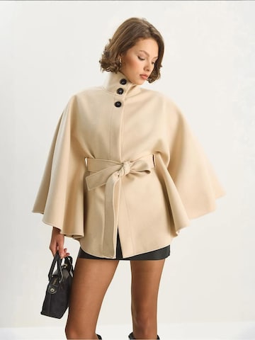 Cappotto di mezza stagione di Bianco Lucci in bianco