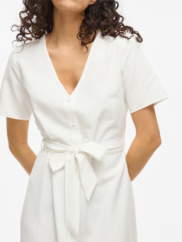 Robe-chemise VILA en blanc