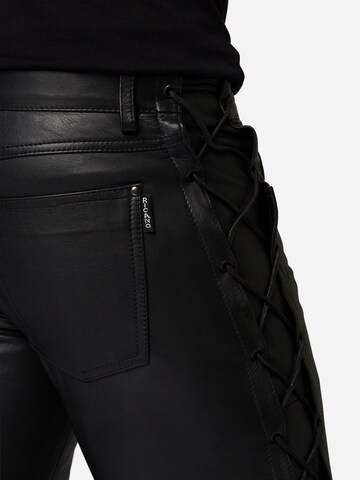 Skinny Pantaloni 'Cow Waxy' di RICANO in nero