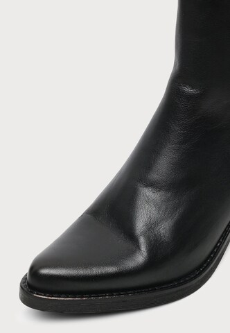 Apple of Eden - Botas chelsea 'ELGA' em preto