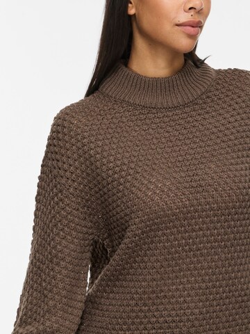 VILA Sweater in Brown