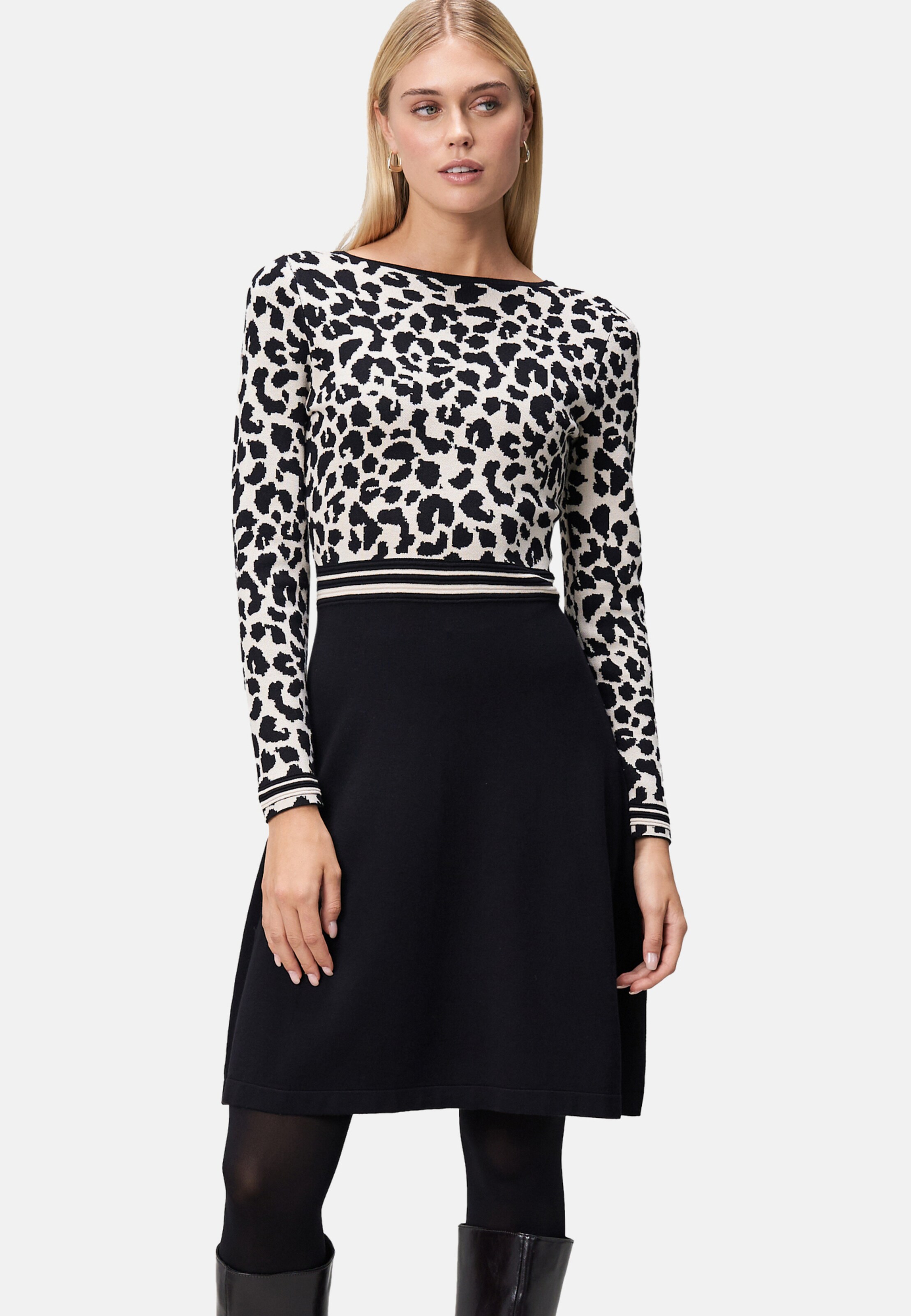 zero Dress in Black: front