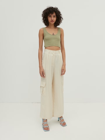 EDITED Wide leg Cargo Pants 'Briana' in Beige