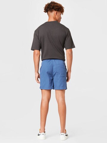 BDG Urban Outfitters Regular Shorts in Blau